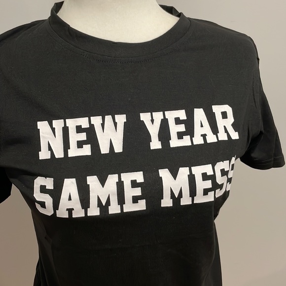 New Year Graphic Tee - Picture 3 of 5